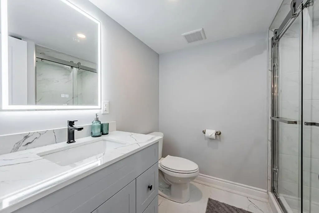 Cheerful 3 Bedrooms Free Parking Toronto Canada